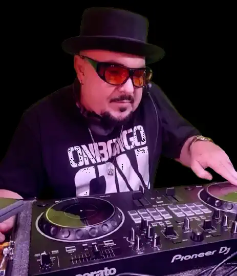 DJ Anselmo Guedes